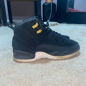 2019 Air Jordan retro 12 reverse taxi suede size 7Y